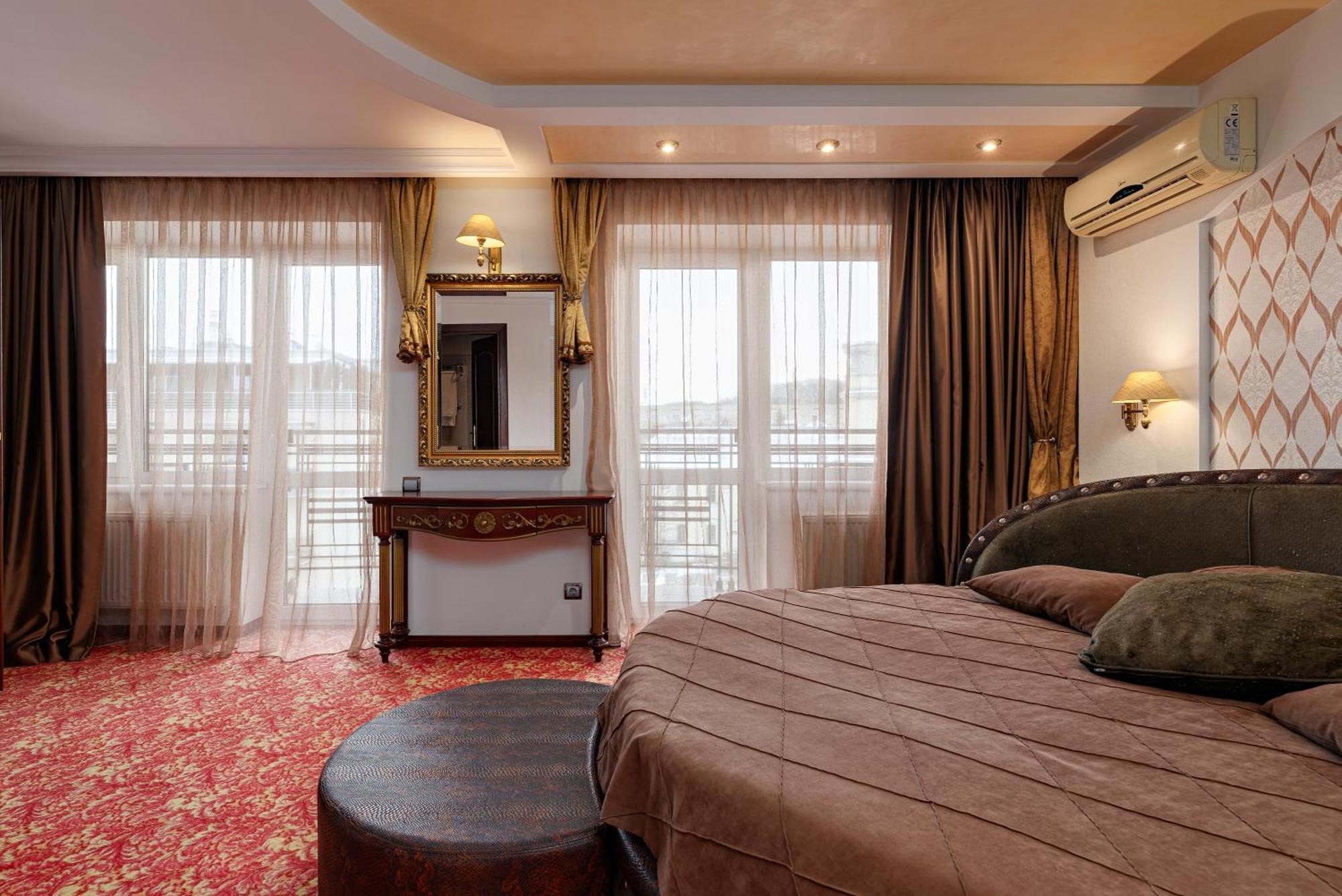 Eurohotel Lviv Bilik gambar